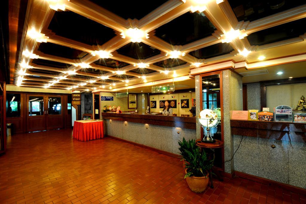 Nan Chao Hotel Phitsanulok Extérieur photo